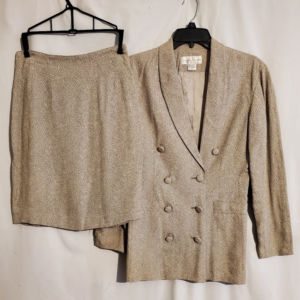 CASUAL CORNER 2PC SKIRT & JACKET